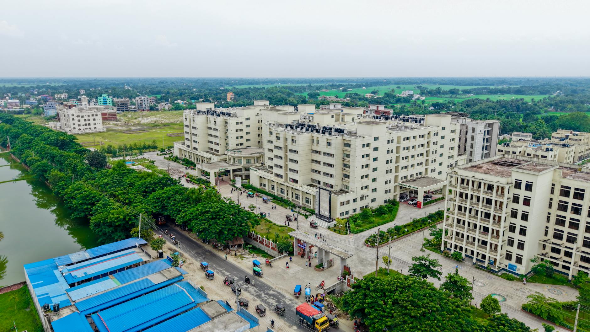 Asbestos Exposure at St. John Hospital — Leavenworth, Kansas: What Workers and Tradesmen Need to Know